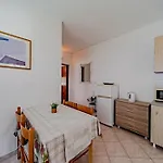 Apartment Apartments By The Sea Lumbarda, Korcula - 4348 *